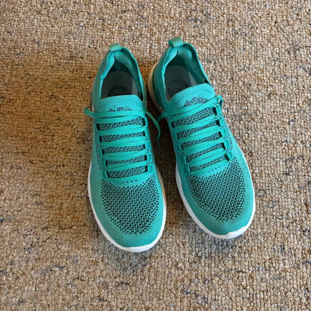 APL Techloom Breeze